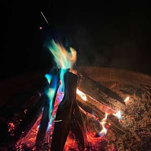 The kids pack comes with stuff to make fire glow different colors