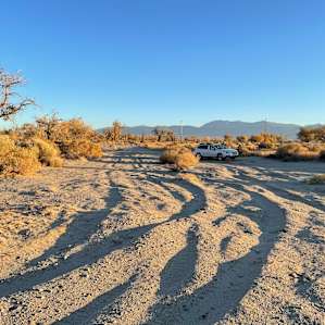 LA’s desert, 10 mins from Palmdale