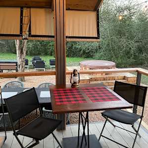 Lake Front Glamping Cabin with A/C