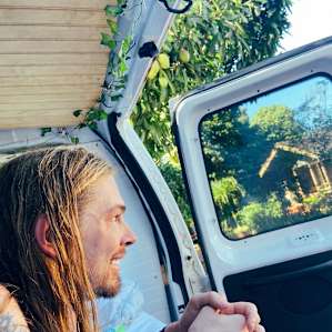 🚎 CaMper Van Spot in ❤️ of Haleiwa