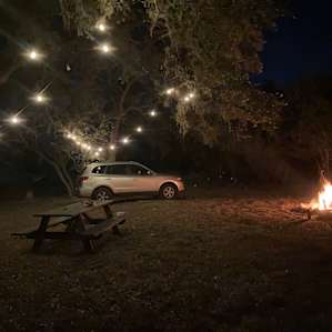 Solar lighting, fire pit (wood available), picnic table