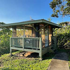 Deluxe Glamping Hammock Cabana