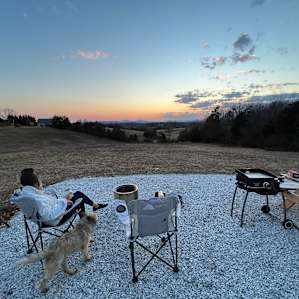 Family Glamping in Skoolie w/Views