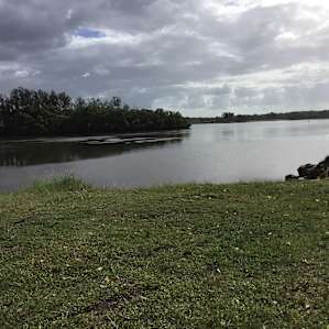 Cracknback Riverside Camping