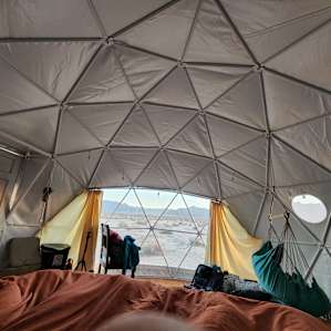 *WONDER DOME Glamping w/ KING BED!*