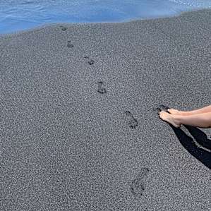 Black Sand Beach or Kehana Beach, 30 min away