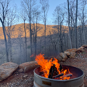 Private Campsite / Mountain Views!