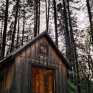 Beautiful hut, close to main property, feels very safe