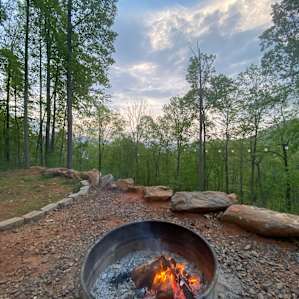 Private Campsite / Mountain Views!
