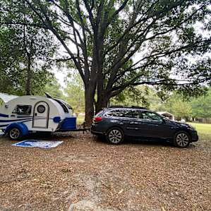 Spacious Oak Hammock