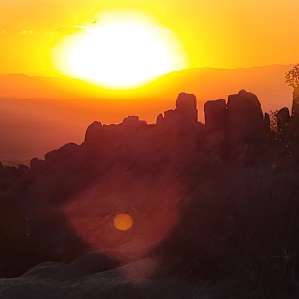 Hilltop Glamping with Joshua Trees