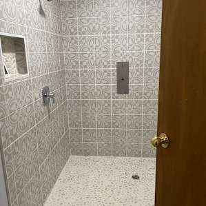 The super clean showers!