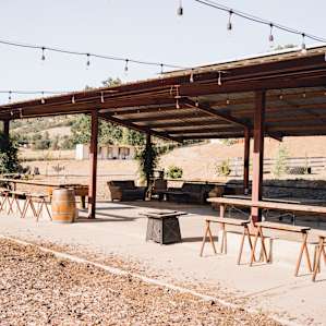 Nice outdoor area for hosting guests!