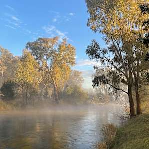 Morning sunrise at Bahwidgee - Tumut River