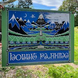 Cozy Hobbit House on Bainbridge
