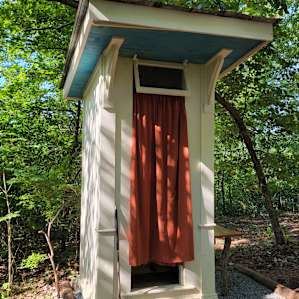 Composting toilet