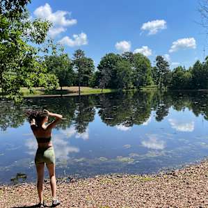 Pondside Bliss