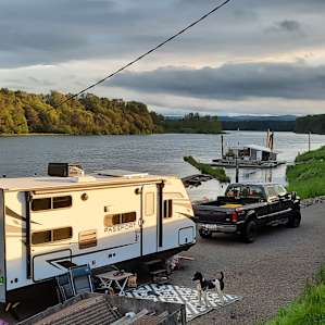 Lewis/Columbia River confluence