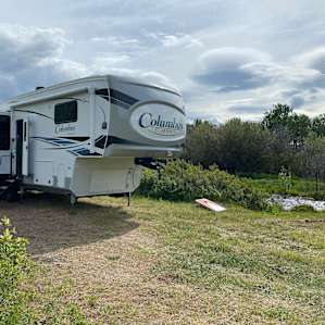 Creekside camping in the Aspens