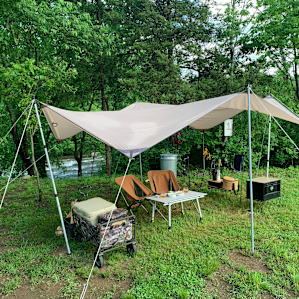 Site 1 overlooking the river.