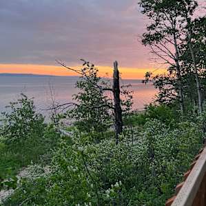Lake Front Paradise