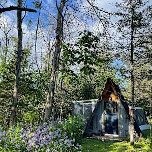 GLAMPING A-FRAME+BED, WATERFRONT