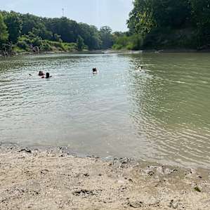 Secluded Guadalupe River bottom 2