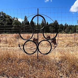 Metal sculpture
