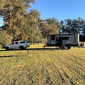 Riverrock, Bucketts Mountains