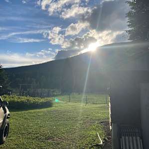 Mad Fox Riverside Cabin