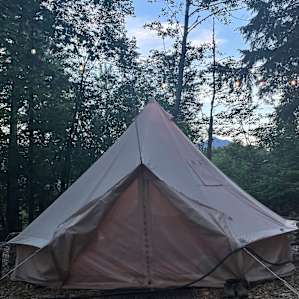This is the tent during the day time.