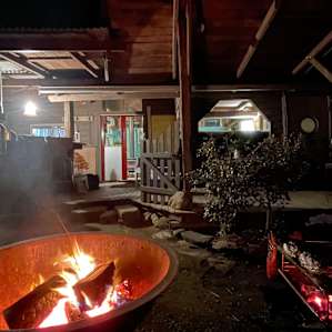 Hobbit Hut for Grownups Glamping