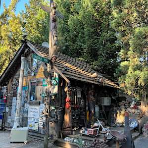 Ozz Ranch Viking Cabin and Teepee