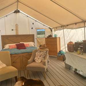 Glamping by North Santiam River
