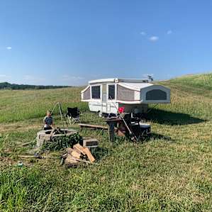Tri-pond lake view hill camping