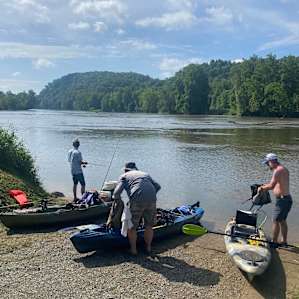 @ Riverside Boat Ramp access was Just a few miles away. This was an 8 hour fishing/kayak trip to camp.