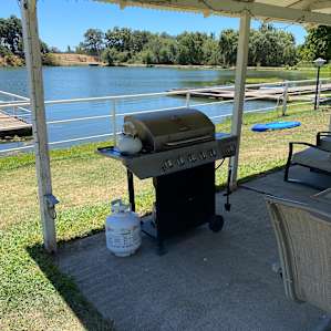 Propane BBQ ready to use!