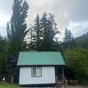 Peaceful Camping in the Umpqua