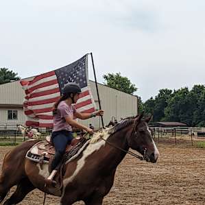 On Sunday they were practicing for a upcoming horse show so we had some entertainment.