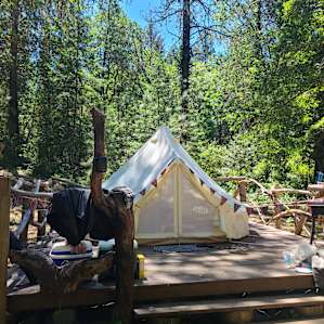 Glamping on the Creek