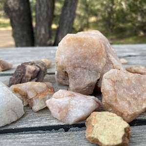 Rose Quartz Crest