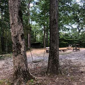 Tree swing and the firepit area in the distance. Loved the vibe of this area. There’s also several hammocks, tether ball & another game to keep busy with, but I forgot to take a photo.