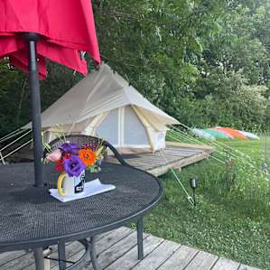 Private "Glamping" on Flower Farm!