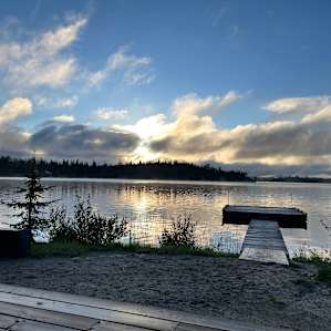 Log Cottage on Sesekinika Lake