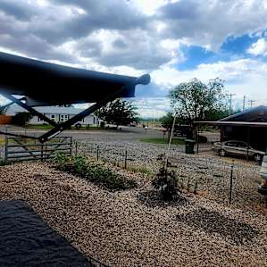 Fun micro farm campsite / RV site