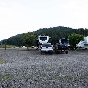 Scenic Riverside RV Outpost