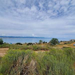 Beachfront Campsites - Laketown