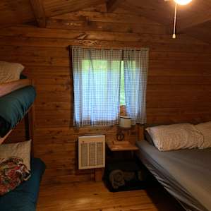 WALKAbOUT Creek Cabins