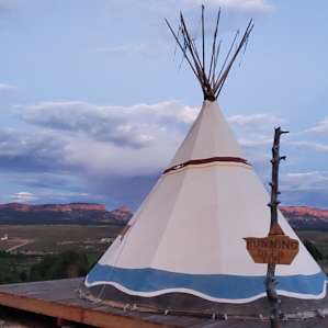 Running Deer TIPI Near Bryce Canyon
