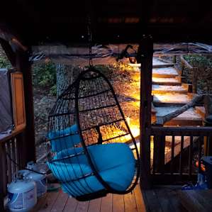 GLENVILLE HIGH TREEHOUSE (4000')